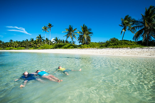 ocean beach nikki liam bahamas campbell abacos elbowcay tahitibeach