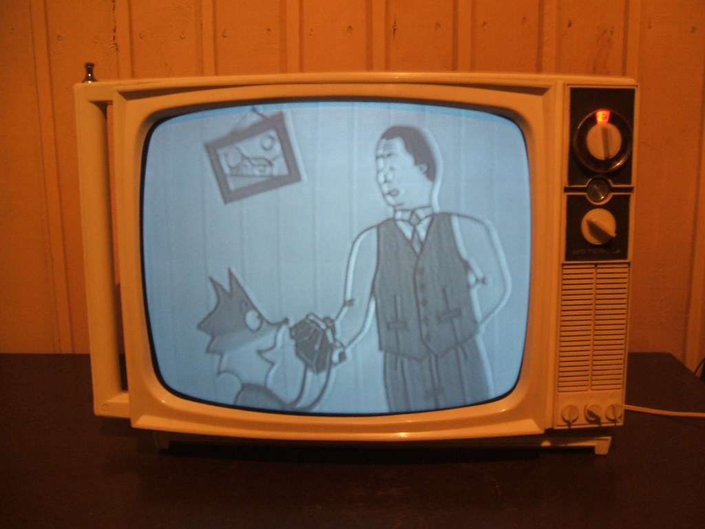 MOTOROLA 16 TV, Televisor híbrido blanco y negro de 16 pul…