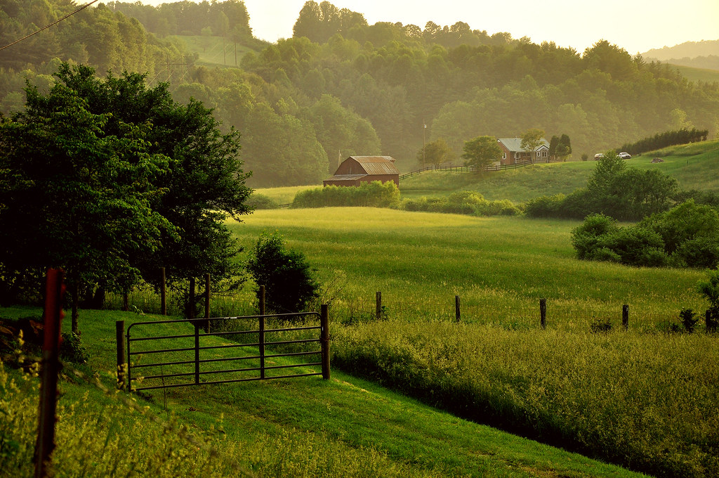 Country life 4. Аппалачи ферма. Вирджиния штат Сельская местность. Аппалачи деревни. Кантрисайд.