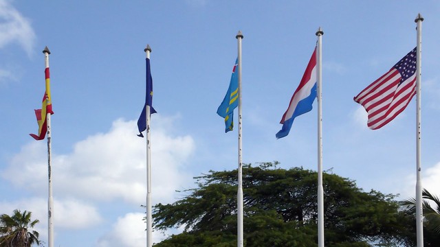 5 Flags