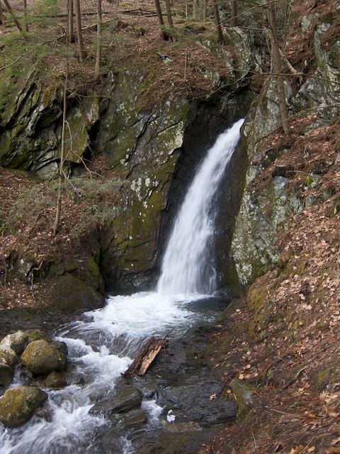 0:29:02 (83%): waterfall vermont hiking fairlee glenfalls glenfallsbrook
