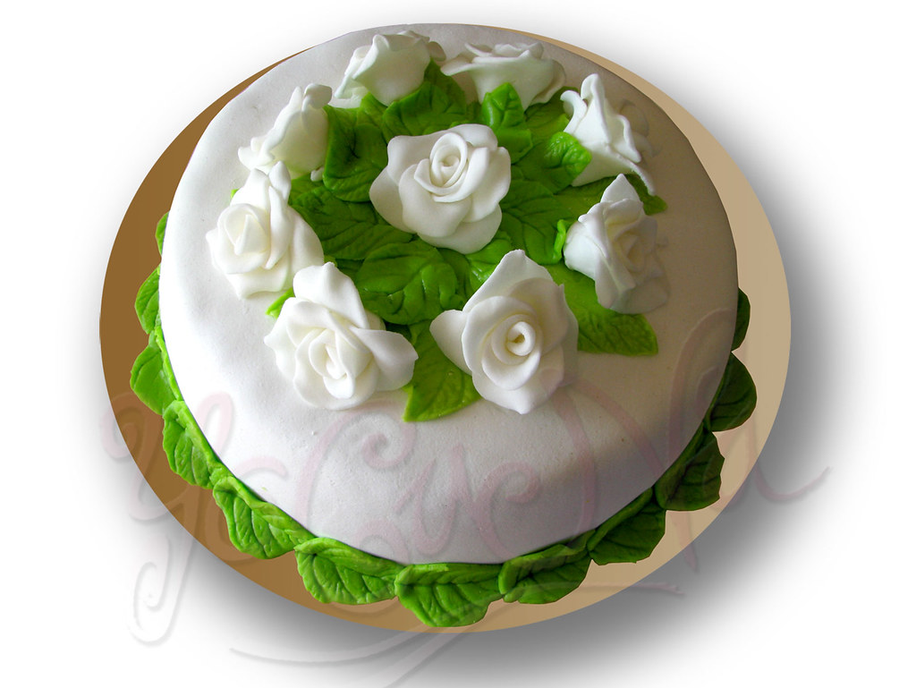 Tarta Decorada Flores Blancas | Bizcocho: Vainilla Relleno: … | Flickr