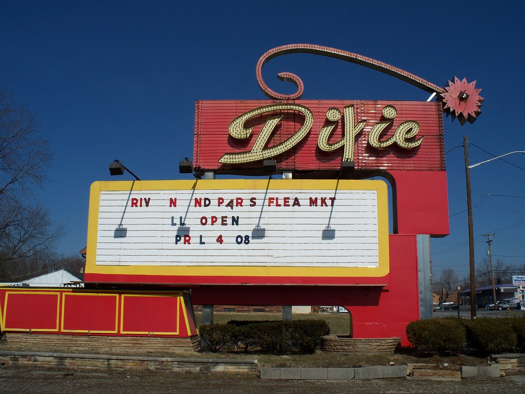 OH Dayton - Dixie Drive-In