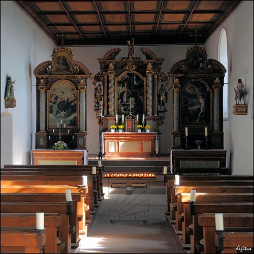 Wurmlinger Kapelle (Sankt-Remigius-Kapelle) - Innenraum by digitus_malus