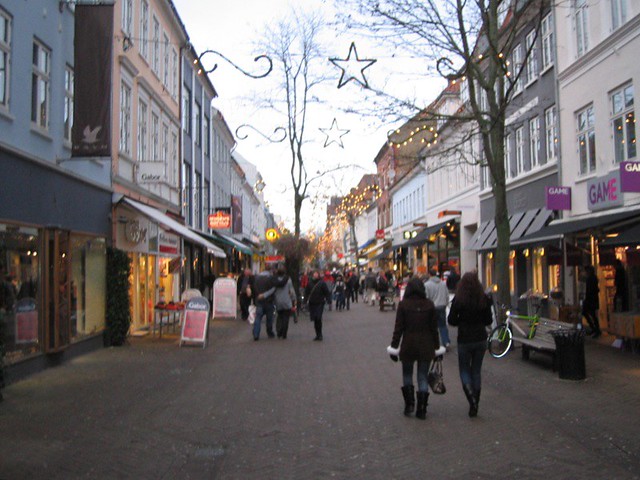 Kongensgade. Saturday before Christmas