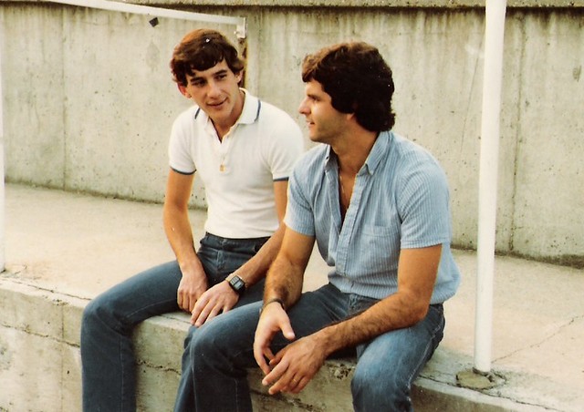 Ayrton Senna & Chico Serra on the pit wall