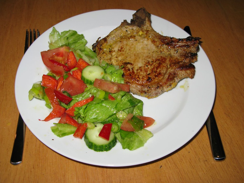 Kotelett mit Salat | Gourmandise | Flickr