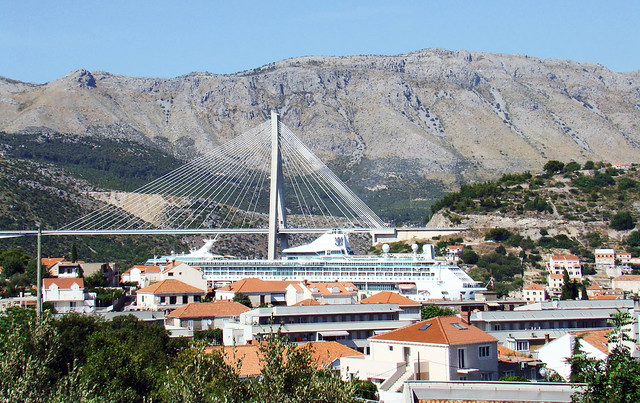 Puente Franjo Tudman y puerto de Dubrovnic Croacia 03
