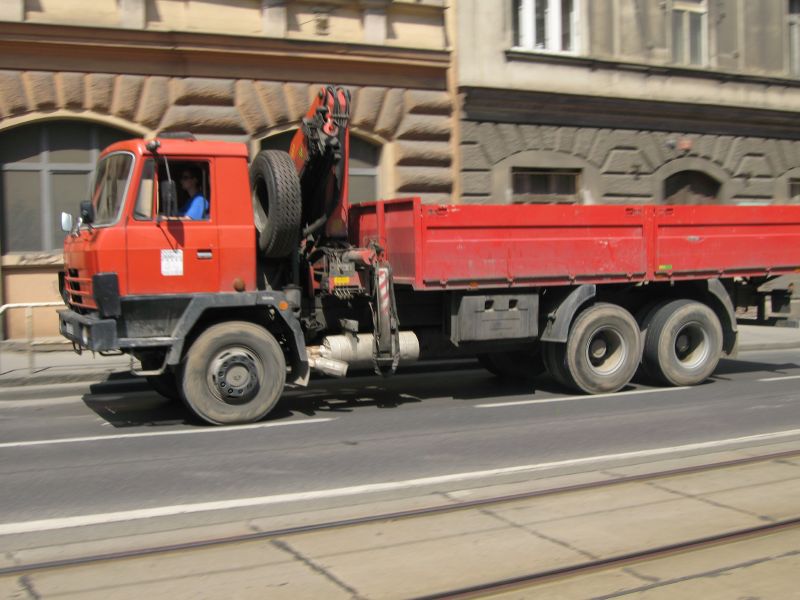 Tatra T 815