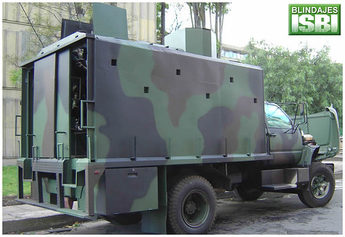 Gun Truck Blindado antibalas bullet proof armored ballistic blindage panzer orazzando, armiranje, titnik, blind, gepantserd, loricato, bepensrad , mbrojtur, amerad, blinduar, geranzerten, blinde, harnas, rustning, armure, pancel, acorazado, armature, brun