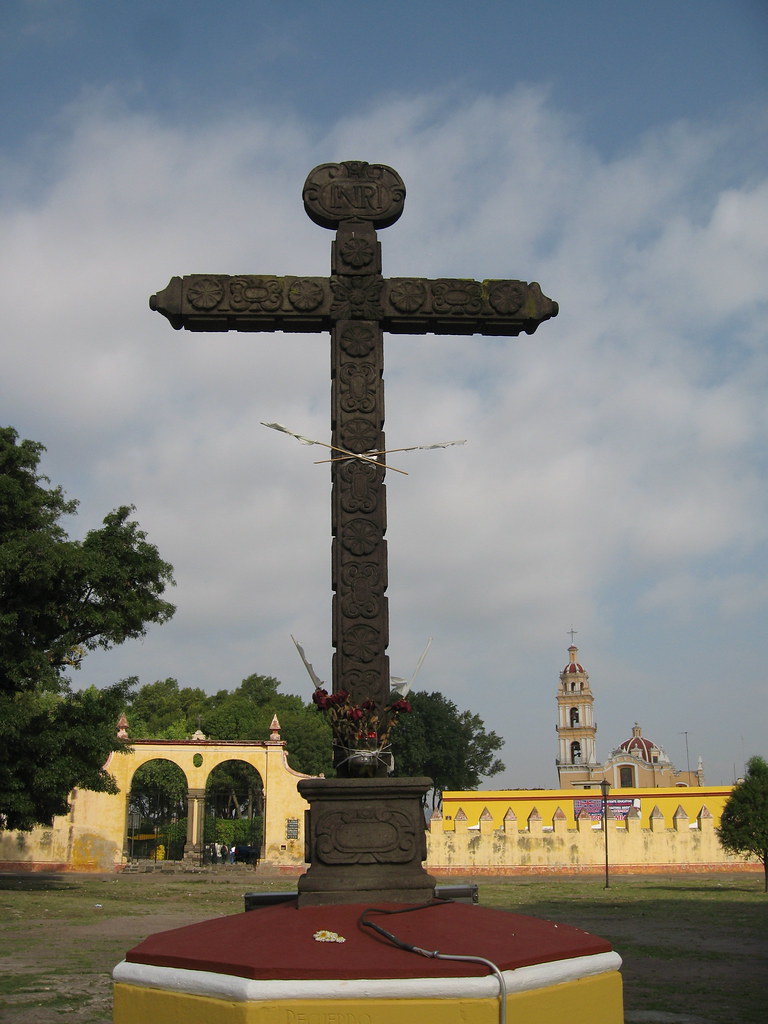 Una no es ninguna...cruz en una de las 365 Iglesias de Cho… | Flickr