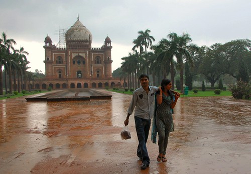 Rainy day in Delhi | Safdarjung's Tomb, Delhi, India | Russ Bowling