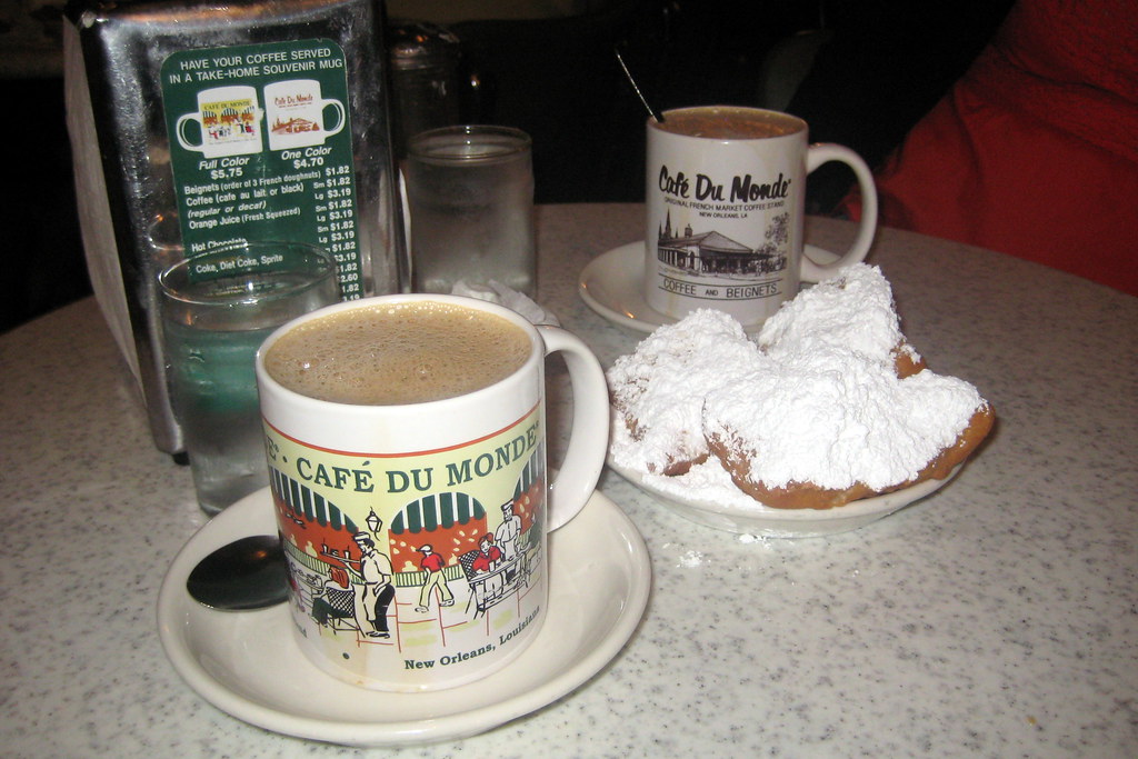 New Orleans - French Quarter: Café du Monde - Café au Lait… | Flickr