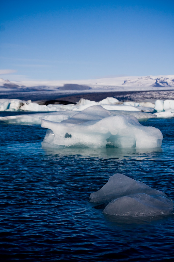 Jökulsárlón | Jökulsárlón is a glacial lagoon just a short d… | Flickr