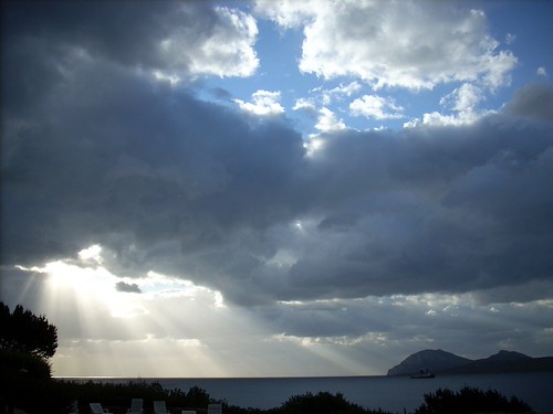 light on Puntavolpe by little-prince [ Little Gift , my name ], - M'illumino d'immenso . -
( G.Ungaretti )life sardegna light sea sky clouds sunrise nuvole mare pea