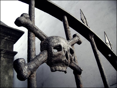 (supongo que) la tumba de Jack Sparrow. by Juan Bellagamba