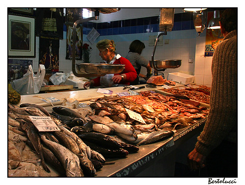 fish geotagged spain huelva andalucia mercado markt marche ayamonte geo:lat=37213344 geo:lon=7408819