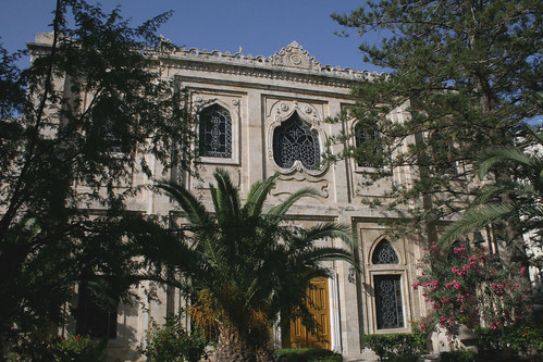 Church of Agios Titos (side entrance) - Heraklion, Crete | by bongo vongo