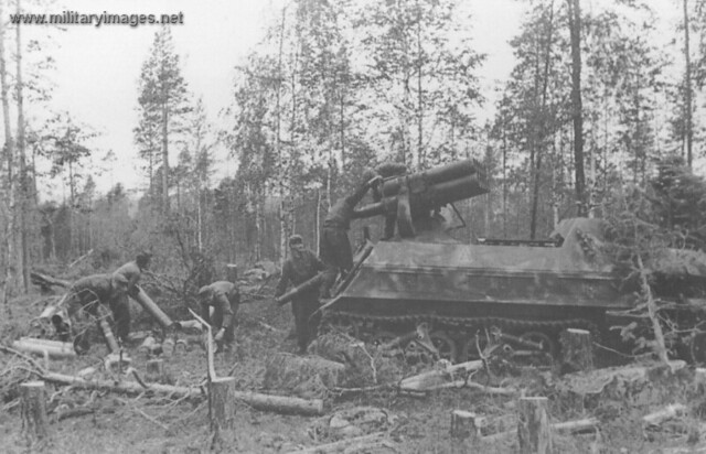 15 cm Panzerwerfer 42 auf Selbstfahrlafette Sd.Kfz. 4/1 (Opel Maultier)