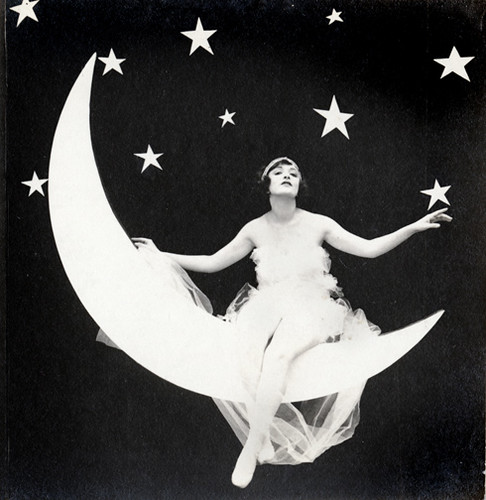 Lady on the Moon - Arcade Stereo Card - c.1920s
