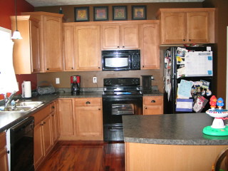 Kitchen With Maple Cabinets And Tiger Wood Floors Pinkpanther888