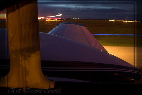 light sunset 20d tarmac canon airplane lights und airport aircraft north wing engine grand seminole piper forks dakota taxiing taxiway gfk pa44 runup