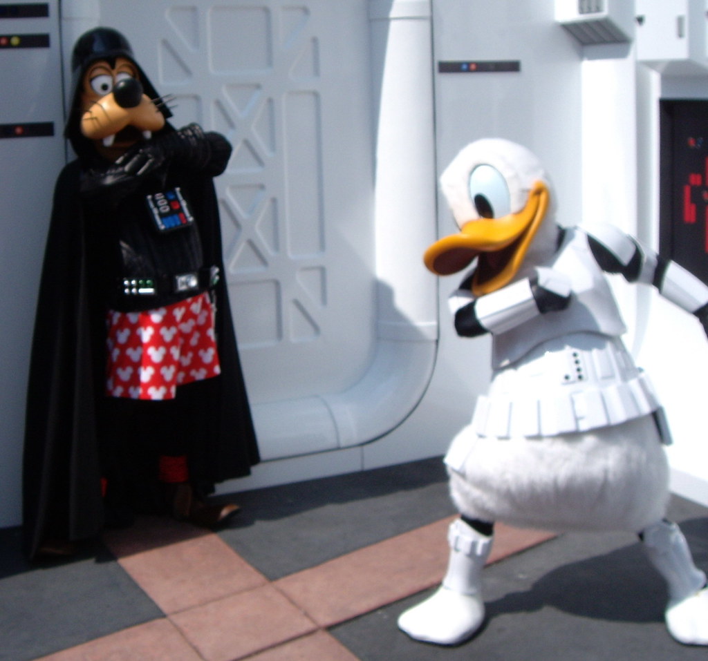 Stormtrooper Donald and Vader Goofy | Disney's Hollywood Stu… | Flickr