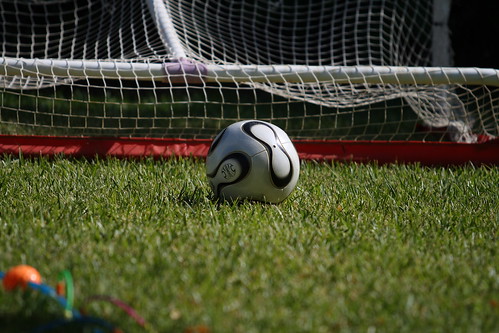 color canon soccer worldcup dpp xti 400d canon400d 7020028nonis adidasball