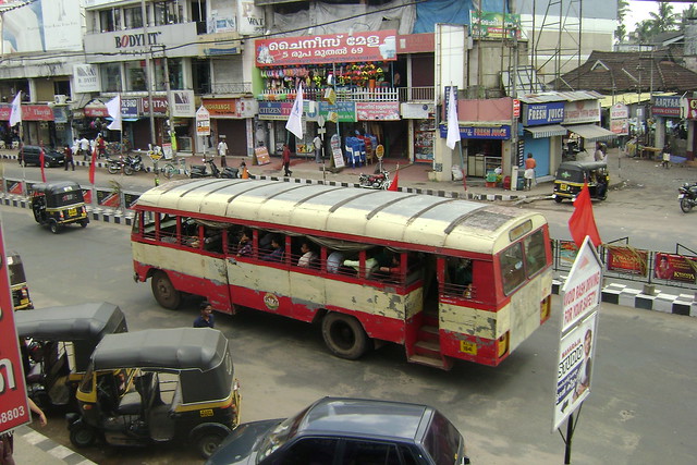 An old KSRTC Thiruananthapuram (Trivandrum) city bus at service - Pazhavangadi Thiruananthapuram