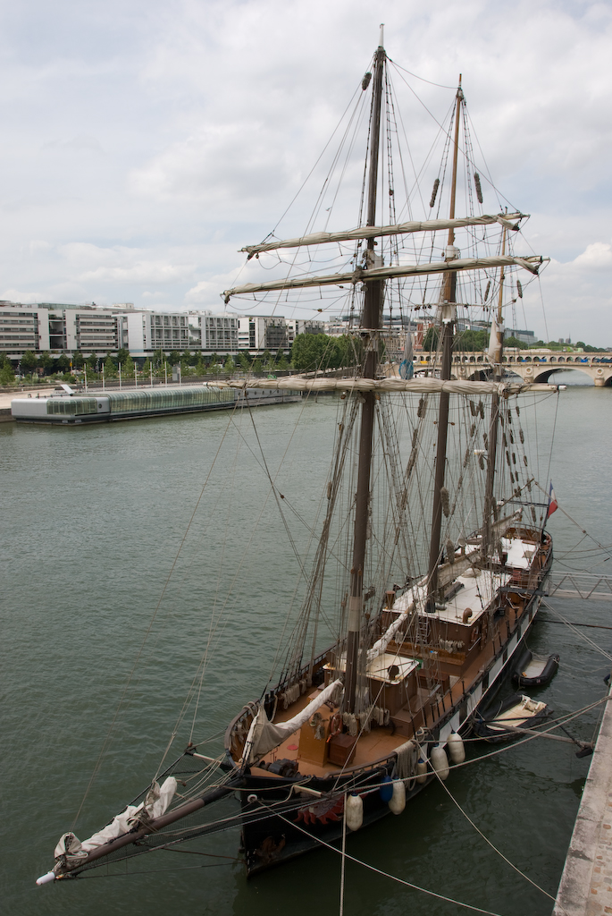 Three-Masted Barque in Paris | Trois-Mâts dans Paris. | Flickr