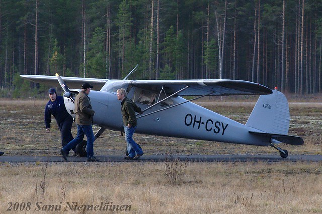 Cessna 140 (OH-CSY)