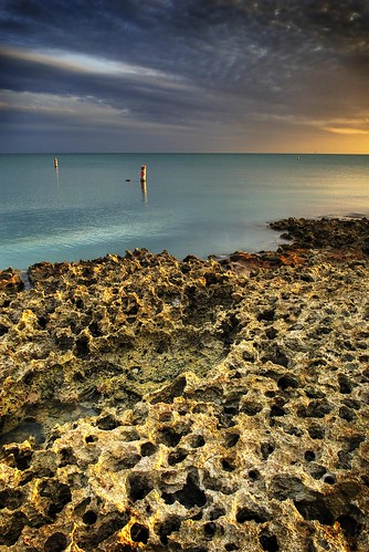 ocean blue sunset sky sun green beach water coral rock clouds marathon holes fl hdr floridakeys sombereobeach