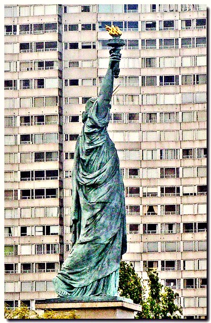 Statue de liberte de Paris