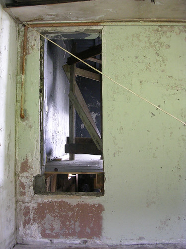 Derelict village hall at Rútshellir #7, Iceland, 15th May 2008 | by Guildford Ghost