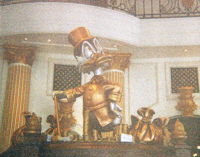Scrooge McDuck Statue