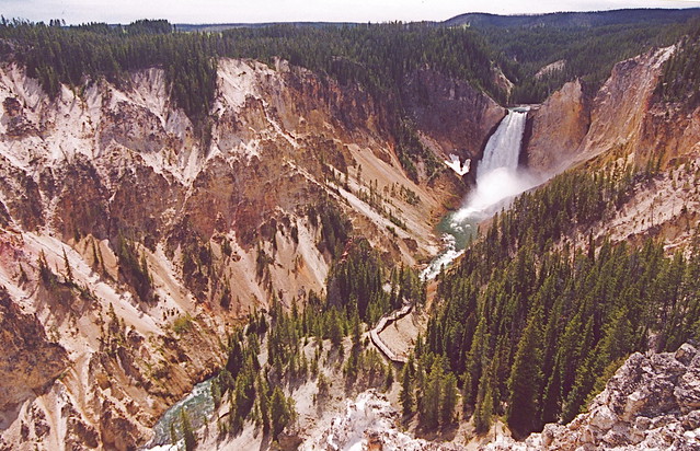 2001.06.19.02 Yellowstone