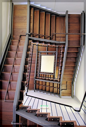 Reverse Vertigo | by l plater