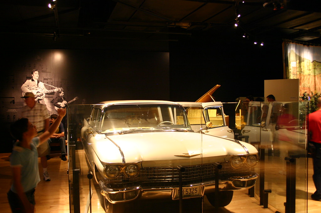 2006_Nashville_3155 Elvis Presley's 'Solid Gold' Cadillac … Flickr
