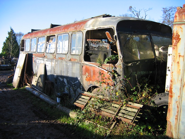 Rusty bus - Bedford VAS5 ? with Duple body ?