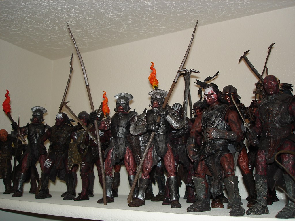 Lord Of The Rings Uruk Hai Army From The Movie Diamond Select Toys