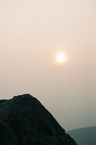 travel india sunrise geotagged buddhism bihar インド rajgir 仏教 佛教 geo:lat=25001732720315513 geo:lon=854465264081955