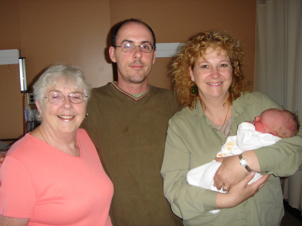summer my mom, uncle chris(dad of summer), and my grandma.… Flickr