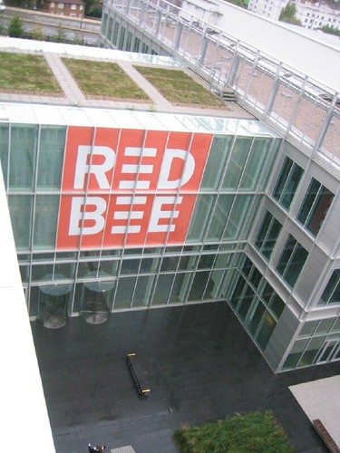 Buzz Buzz | by cight
