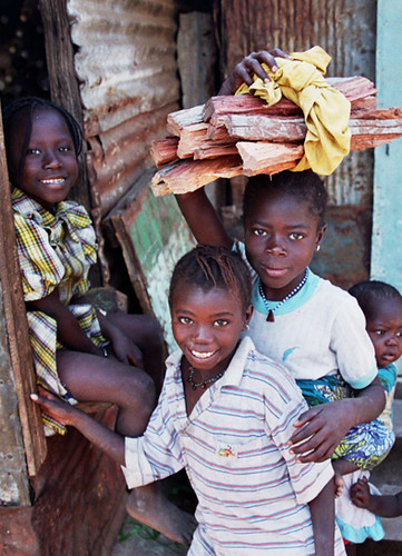 4 children / Gambia
