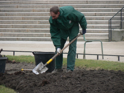 Digging | by Claudecf