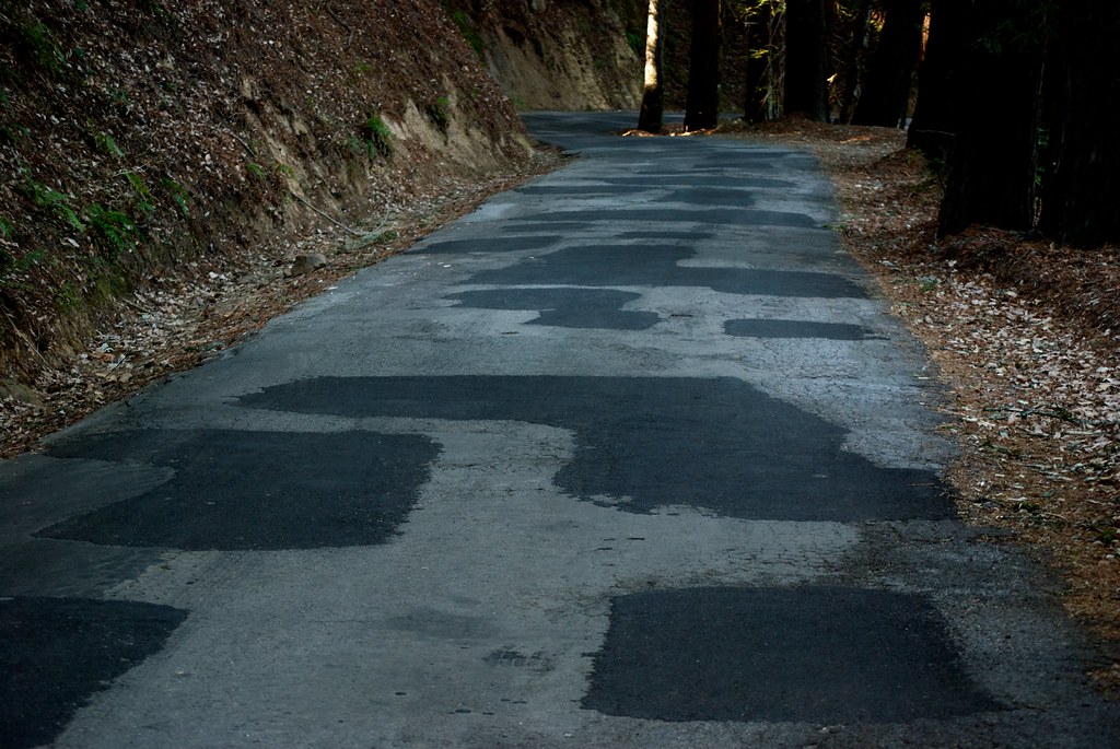 Patched Rpad Patched up pavement at Tunitas Creek Rd | at elev. 540m poin… | Flickr