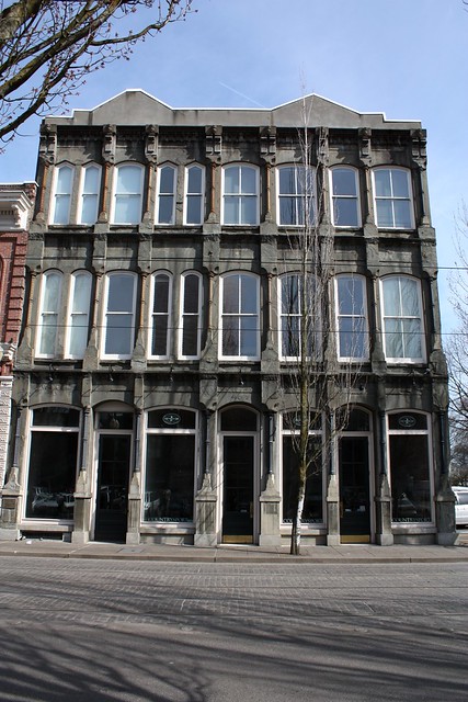 Railway Building (1872) aka Scottish Bank Building (after 1876).  First Street, Portland Oregon, April 4 2009.