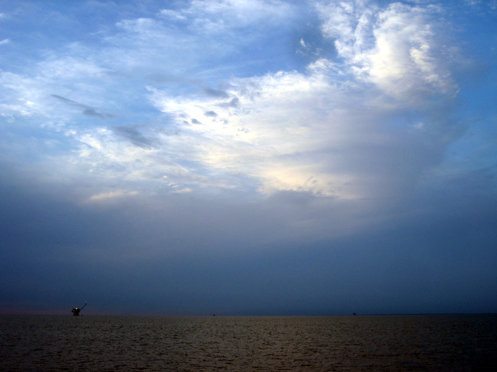 Mobile Bay, Alabama | taken from the ferry, looking North to… | Flickr