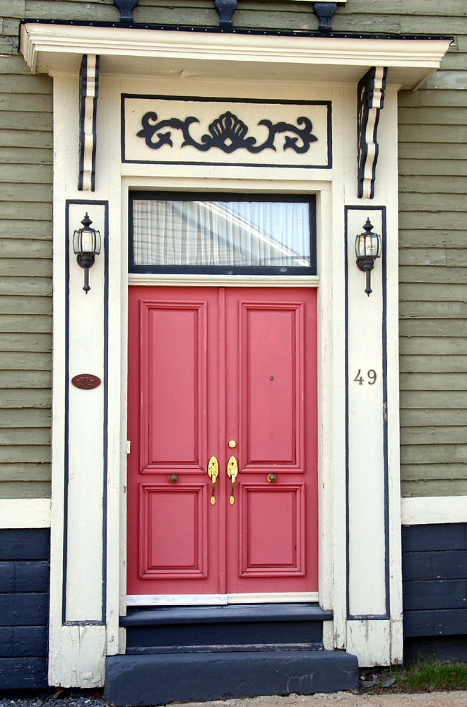 Lunenburg House Door | sbernadette65 | Flickr