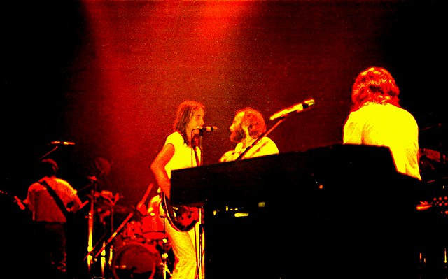 1976 - 31 - Genesis - The Band